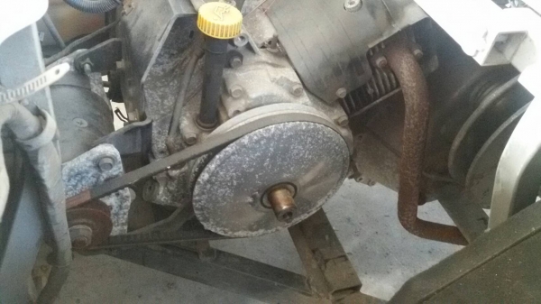 รถกอล์ฟเครื่องเบนซิน