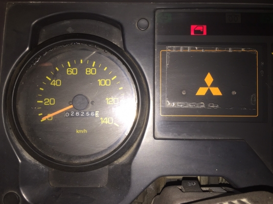 ขายรถมิตซู 6ล้อ 160แรงม้า สวยๆเดิมๆสนใจโทร 085-5502852