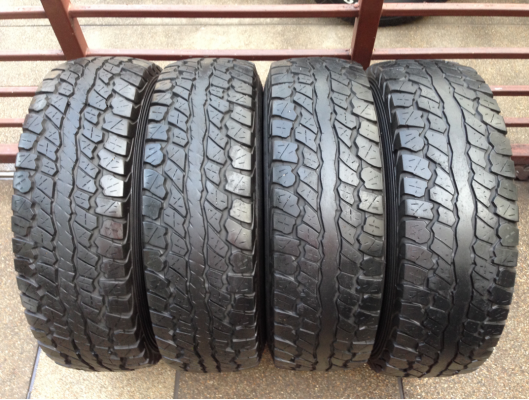 ยาง All Dunlop 30 9.5 R15 ปี14 ดอกเต็ม พร้อมใช้งาน ราคาไม่แพง