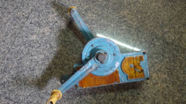 เครื่องดึงสลิง SCAFOR400  มือสอง