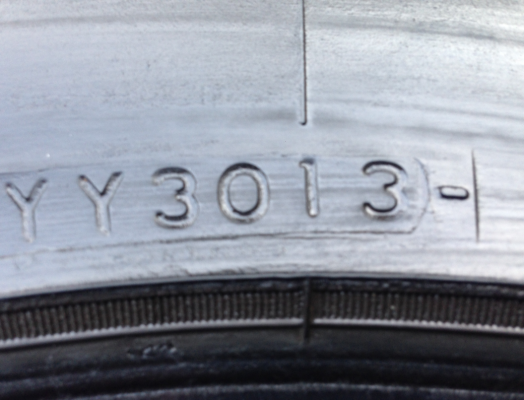 ยาง All Yokohama 30 9.5 R15 ปี13ดอกสวย พร้อมใช้งาน ราคาไม่แพง