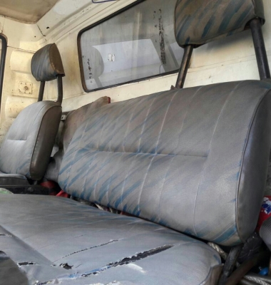 หกล้อ ฮีโน่ KM 779 WO4D117ช่วงยาว5.50ม รถห้าง สภาพดีสวยใช้วิ่งงานประจำ เล่มทะเบียนพร้อมโอน หกล้อ ฮีโน่ KM 779 WO4D117ช่วงยาว5.50ม รถห้าง สภาพดีสวยใช้วิ่งงานประจำ เล่มทะเบียนพร้อมโอน