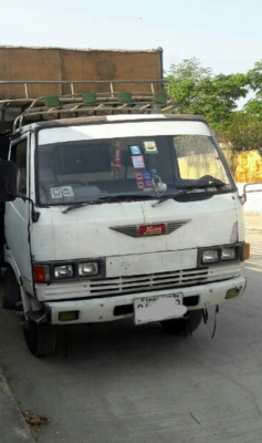 หกล้อ ฮีโน่ KM 779 WO4D117ช่วงยาว5.50ม รถห้าง สภาพดีสวยใช้วิ่งงานประจำ เล่มทะเบียนพร้อมโอน