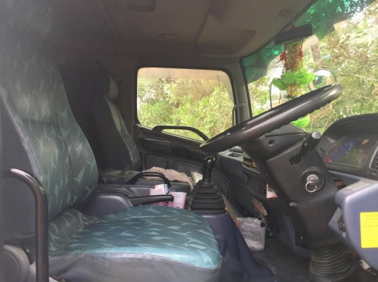 10 ล้อตู้เปียก 220 แรง HINO FL1JNLA รถปี 2549 ไมล์ 6 แสนกว่าโล เล่มทะเบียนพร้อม มีประกันชั้น 1 รถสวย