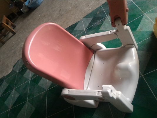 ชุดอุปกรณ์อาบน้ำให้เด็กทารก เป็นอุปกรณ์ช่วยจากญี่ปุ่น ปรับองศาการอาบได้ จะนั่ง หรืออาบอาบ