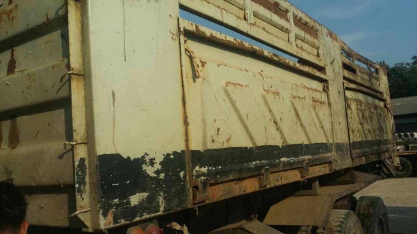 10 ล้อดั้มนางฟ้าแท้ 240 แรง FXZ23NFPF R. รถดีแต่สีไม่สวย บอดี้ไม่สวย