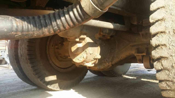 10 ล้อดั้มนางฟ้าแท้ 240 แรง FXZ23NFPF R. รถดีแต่สีไม่สวย บอดี้ไม่สวย