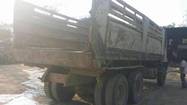 10 ล้อดั้มนางฟ้าแท้ 240 แรง FXZ23NFPF R. รถดีแต่สีไม่สวย บอดี้ไม่สวย