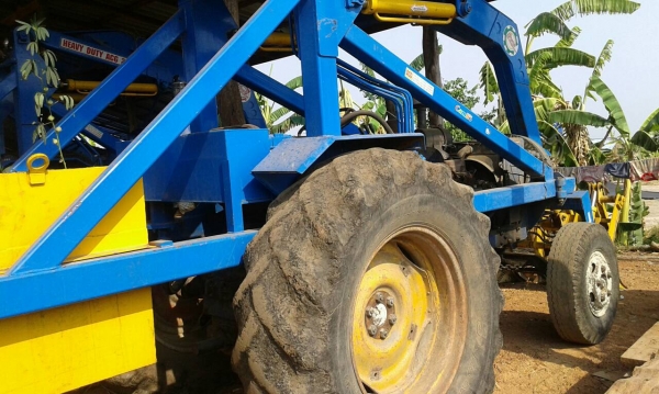 ขาย รถคีบอ้อย FORD 5000 ติดคีบ ปัญญาประดิษฐ์จักรกล ใช้งานแค่ปีเดียว เครื่องดี ปั้มดี รถใช้งานได้ดี เอกสารใบซื้อขาย ราคาต่อรองได้