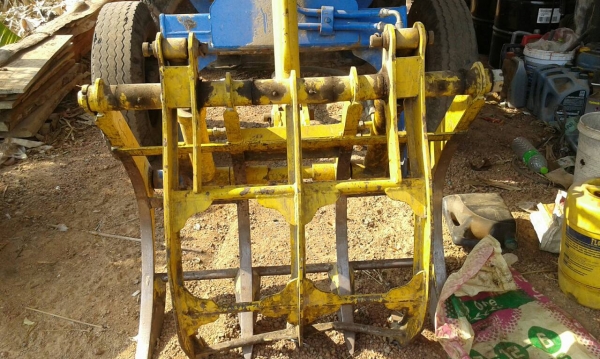 ขาย รถคีบอ้อย FORD 5000 ติดคีบ ปัญญาประดิษฐ์จักรกล ใช้งานแค่ปีเดียว เครื่องดี ปั้มดี รถใช้งานได้ดี เอกสารใบซื้อขาย ราคาต่อรองได้