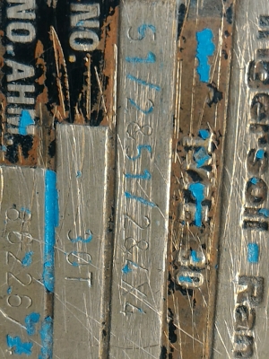 หัวปั๊มลมใหญ่มาก ยี่ห้อ Ingersoll Rand ( USA.) แบบลูกสูบ ขนาดใหญ่แบบ 3 สูบ  ตัวพูลเลย์ติดมาพร้อม ใช้มอเตอร์ขับ 20 - 30  แรงม้าขับ