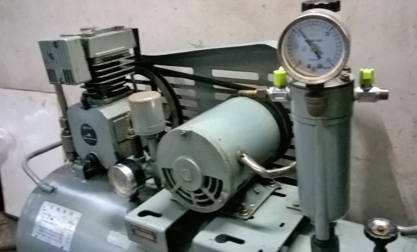 **ขายถูกๆครับ**ปั้มลมฮิตาชิ เบบิคอน(hitachi-bebicon) 1 แรง มือสองจากญี่ปุ่น มีดักน้ำ-เรกกูเลเตอร์ แน่นๆเงียบ ทดสอบเรียบร้อยทุกระบบใช้งานได้ดีครับ