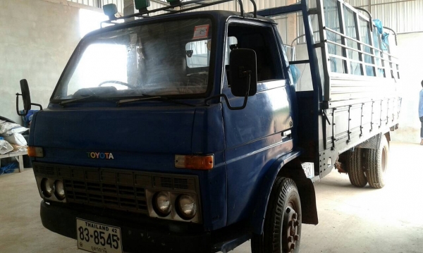 ขาย 6 ล้อ TOYOTA BU15 เครื่อง 13B 100 แรงม้า คัสซีสวยตลอดเส้น แต่งเกียร์สั้น ยางดี ทะเบียนเต็มพร้อมโอน ราคาคุยกันได้ครับ