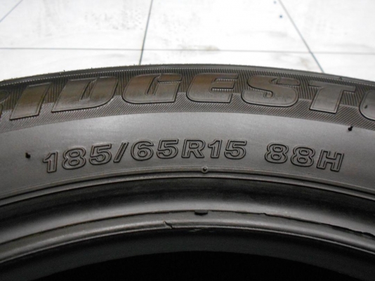 ยาง Bridgestone B250 185/65/15 ผลิตปี 2014 ดอกสวย พร้อมใช้ ทั้งชุด 2800.-/ใส่ ถ่วงฟรีค่ะ
