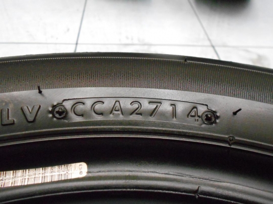 ยาง Bridgestone Turanza ER33 195/50/16 ผลิตปี 2014 ดอกสวย พร้อมใช้ ทั้งชุด 4200.- /ใส่ ถ่วงฟรีค่ะ