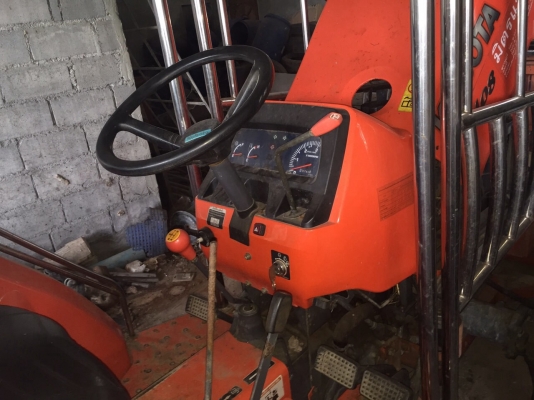 ขายรถไถ2เพลา KUBOTA L3408DT ทำงาน 760ชั่วโมง สภาพสวยมาก สนใจโทร 081-970-1072