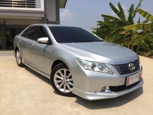 ขาย toyota camry 2.5G โฉมปัจจุบัน สีบรอนซ์เงิน จดทะเบียนปี15 รถสวยพร้อมใช้ รถมือเดียว รถวิ่ง9หมื่นโลแท้