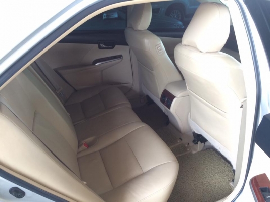 ขาย toyota camry 2.5G โฉมปัจจุบัน สีบรอนซ์เงิน จดทะเบียนปี15 รถสวยพร้อมใช้ รถมือเดียว รถวิ่ง9หมื่นโลแท้