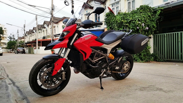 ขาย Ducati Hyperstrada 821 ปี 2014 สภาพสวยมากหล่อเลย