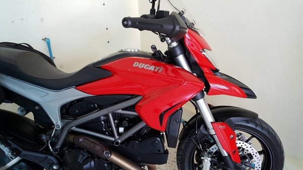 ขาย Ducati Hyperstrada 821 ปี 2014 สภาพสวยมากหล่อเลย