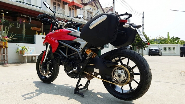 ขาย Ducati Hyperstrada 821 ปี 2014 สภาพสวยมากหล่อเลย