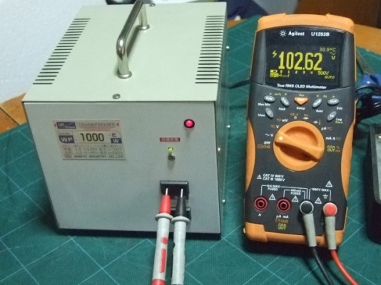 หม้อแปลงไฟจาก 220v ==> 100v ขนาด 1,000W ของ NISSYO (Japan)