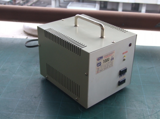 หม้อแปลงไฟจาก 220v ==> 100v ขนาด 1,000W ของ NISSYO (Japan)