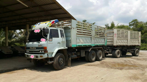 ขายรถบรรทุก 10 ล้อดัมพ์ ISUZU ROCKY 240 แรงม้านางฟ้าแท้ มีระบบลากพ่วง ราคา 980000