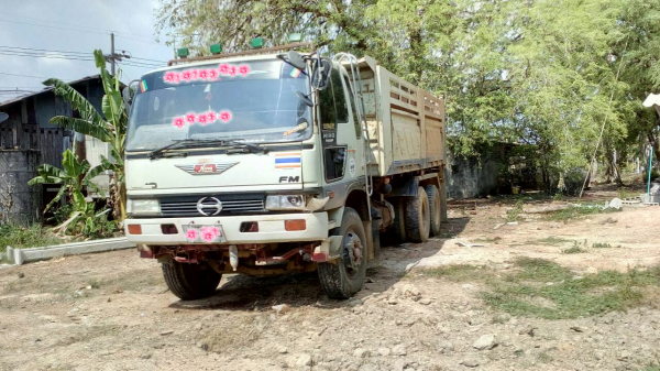 ขายรถบรรทุก 10 ล้อดัมพ์ HINO FM3M 240 แรงม้า ราคา 980000