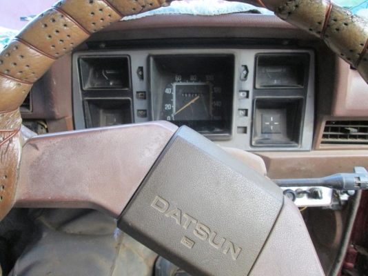 ขาย datsun 720 เครื่อง 1600 cc