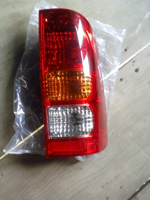 สนใจไฟท้ายเดิมๆ ของวีโก้ แถมหลอดไฟ 1 คู่ สักชุดมั้ยครับ............. สนใจไฟท้ายเดิมๆ ของวีโก้ แถมหลอดไฟ 1 คู่ สักชุดมั้ยครับ.............