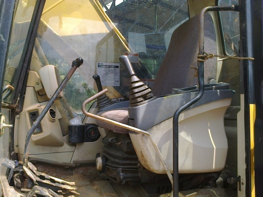 CAT 320C JAPAN เล่มพร้อม รถใช้งานอยู่ สภาพเดิมๆ