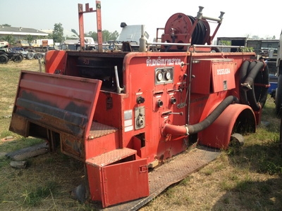 ขายตู้ดับเพลิงเทศบาลยกลงจากรถดับเพลิงครับ