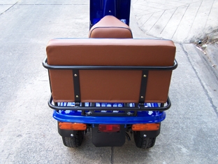 รถ 3 ล้อ GYRO-UP