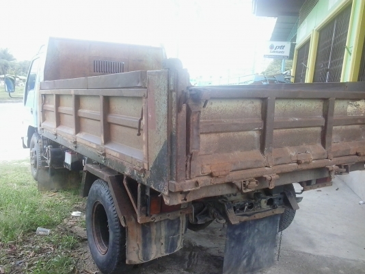 ขายหกล้อ 120 ฝาขาว รถสวย  สภาพดี