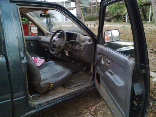 TFR2.5 เครื่องเดิม ช่วงล่างเดิม สีเดิมบาง กันร้อนเดิม ภายในเดิม ไม่มีผุ คานหน้าเดิม TFR2.5 เครื่องเดิม ช่วงล่างเดิม สีเดิมบาง กันร้อนเดิม ภายในเดิม ไม่มีผุ คานหน้าเดิม