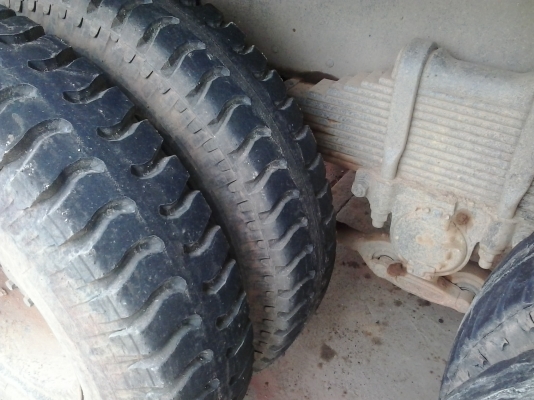 ขายรถสิบล้อ 210 เปลี่ยนเครื่อง 240 รถสวย  สภาพดี