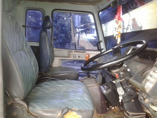 ขายรถสิบล้อ 210 เปลี่ยนเครื่อง 240 รถสวย  สภาพดี