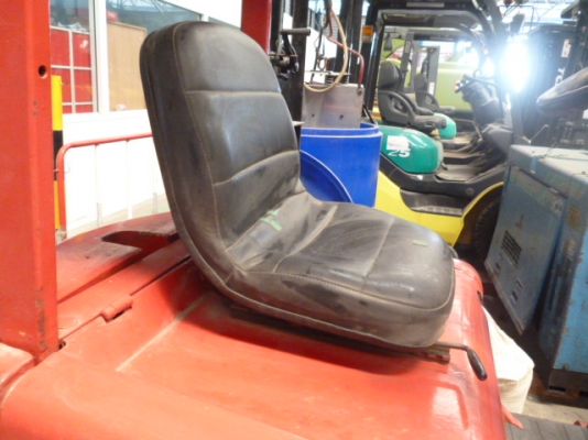 ขายรถยกไฟฟ้า 0.9 ตัน สภาพสวยพร้อมใช้งาน ราคาถูก ยี่ห้อ TOYOTA  รุ่น 3FB9  สนใจติดต่อเจี๊ยบได้เลยค่ะ 087-3310254 ค่ะ