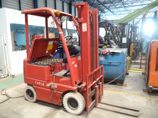 ขายรถยกไฟฟ้า 0.9 ตัน สภาพสวยพร้อมใช้งาน ราคาถูก ยี่ห้อ TOYOTA  รุ่น 3FB9  สนใจติดต่อเจี๊ยบได้เลยค่ะ 087-3310254 ค่ะ