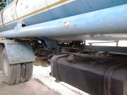 ขายหกล้อรถน้ำมัน 115 แรงม้า รถสวย  สภาพดี