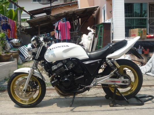 วุฒินนบุรี// CB400sf รถสวยๆเครื่องดีจัดท่อแต่งสวยๆเสียงมันๆมีอินวอย+สรรพสารมิตร