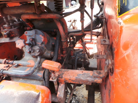 รถไถยี่ห้อ KUBOTA อุปกรณ์มีโรตารี่ตัดหญ้า ใบมีดดันหน้า รถไถยี่ห้อ KUBOTA อุปกรณ์มีโรตารี่ตัดหญ้า ใบมีดดันหน้า