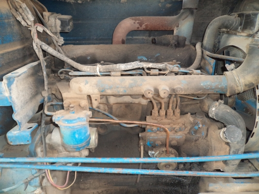 ขายรถไถ FORD 77 เครือง T5 อุปกรณ์ผาน2ชุด พร้อมใช้งาน เอกสารเล่มทะเบียน พร้อมโอน