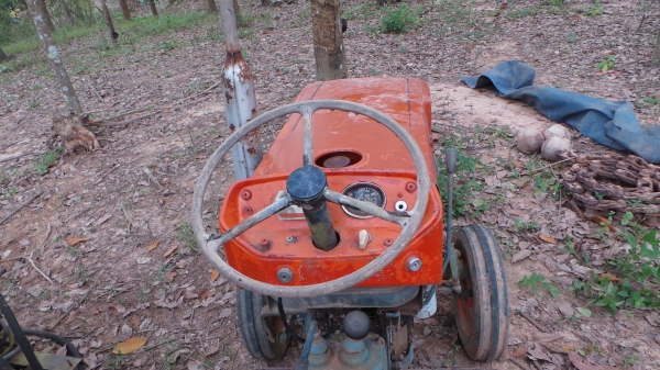 รถไถยี่ห้อ KUBOTA  มีเฉพาะตัวรถ