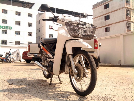 ขออนุญาติขาย HONDA WAVE 100S  สภาพสวย สีขาว สตาร์ทเท้า