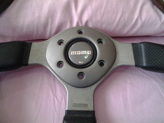 ขาย พวงมาลัยmomoลายไม้ ขาย พวงมาลัยmomoลายไม้