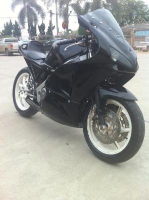 VFR400 nc24 มีเล่มทะเบียน 52000 ลดเหลือ 48000 ซื้อจริงลดได้อีก