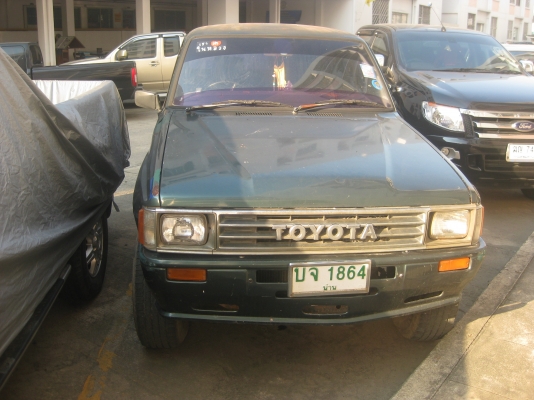 ขายม้ากระโดด สีเขียว เครื่อง 12r มีผุ