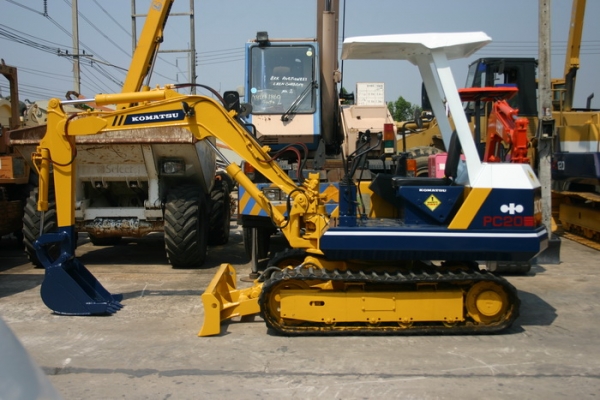 ขาย รถขุดเล็ก KOMATSU PC20-5 เก่านอก สวยๆ 350,000 TEL : 087-0339334 (อ็อฟ)
